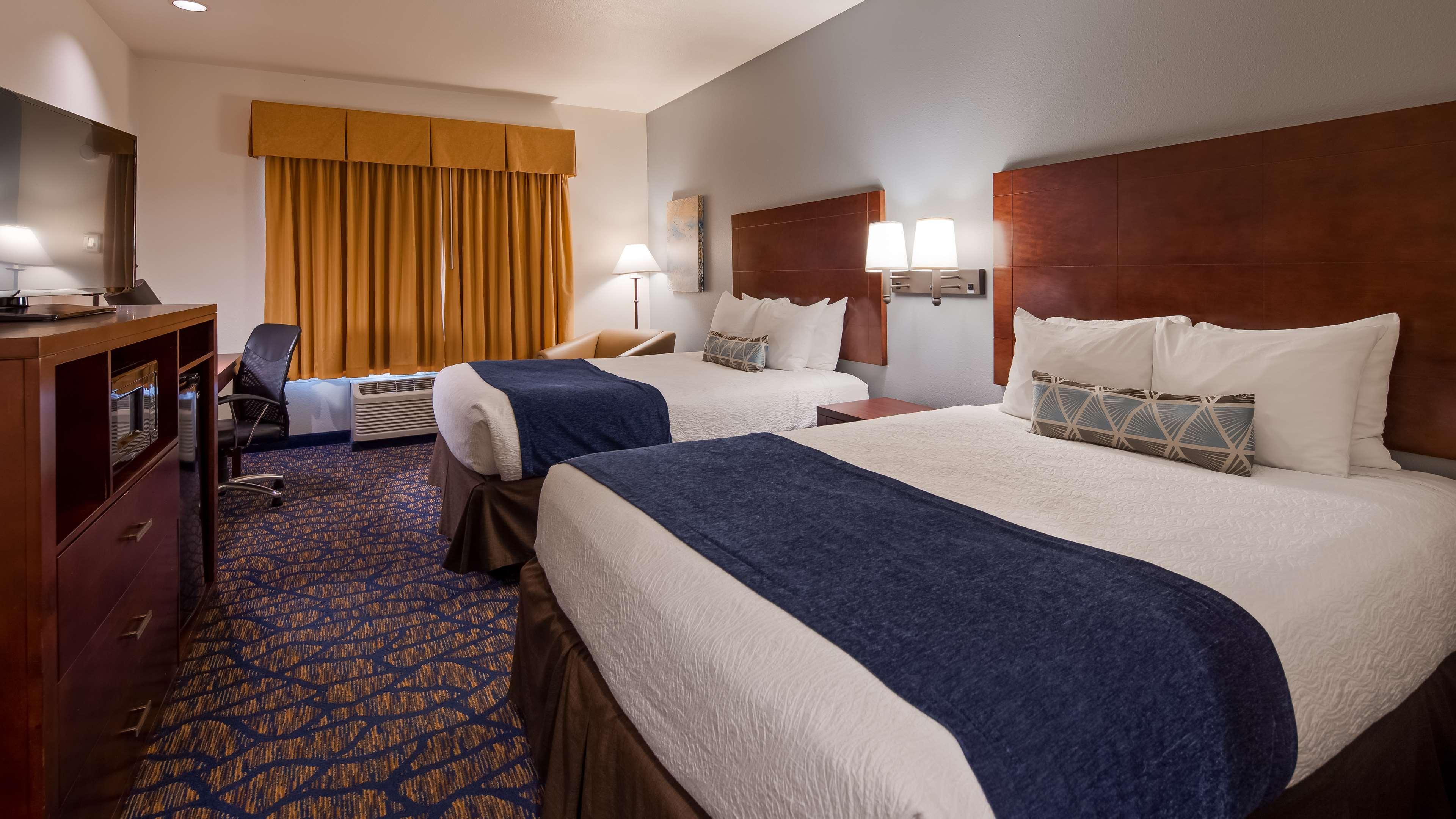 Best Western Plus Villa Del Lago Inn Patterson Exterior foto