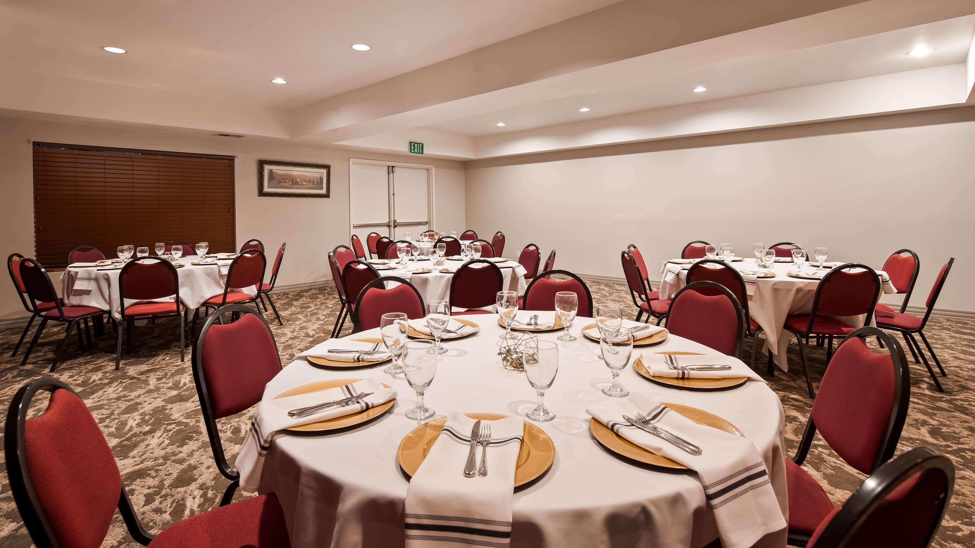 Best Western Plus Villa Del Lago Inn Patterson Exterior foto